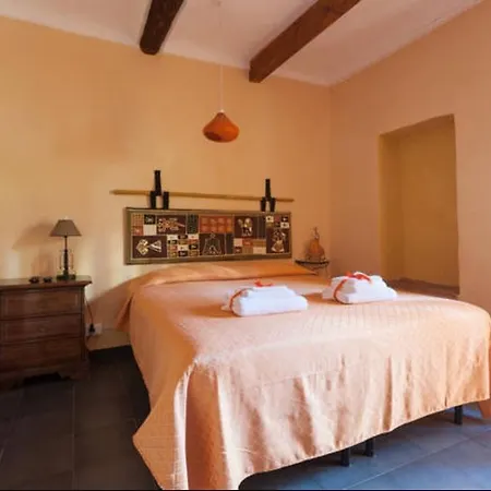 Jolly Roger Guest house *